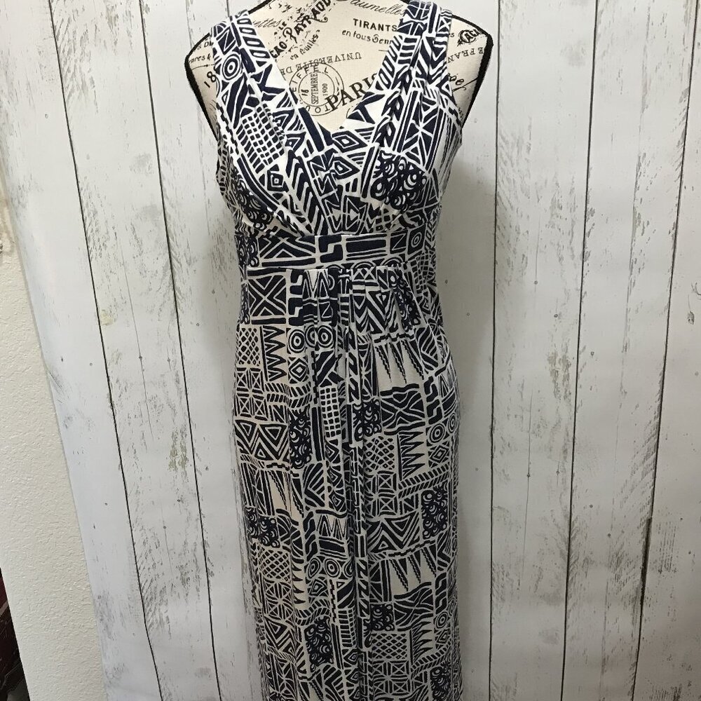 Ann Taylor Loft Petites sundress, maxi dress, in navy and white size SP